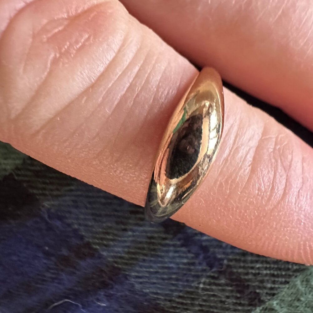 gold tone ring sz 6